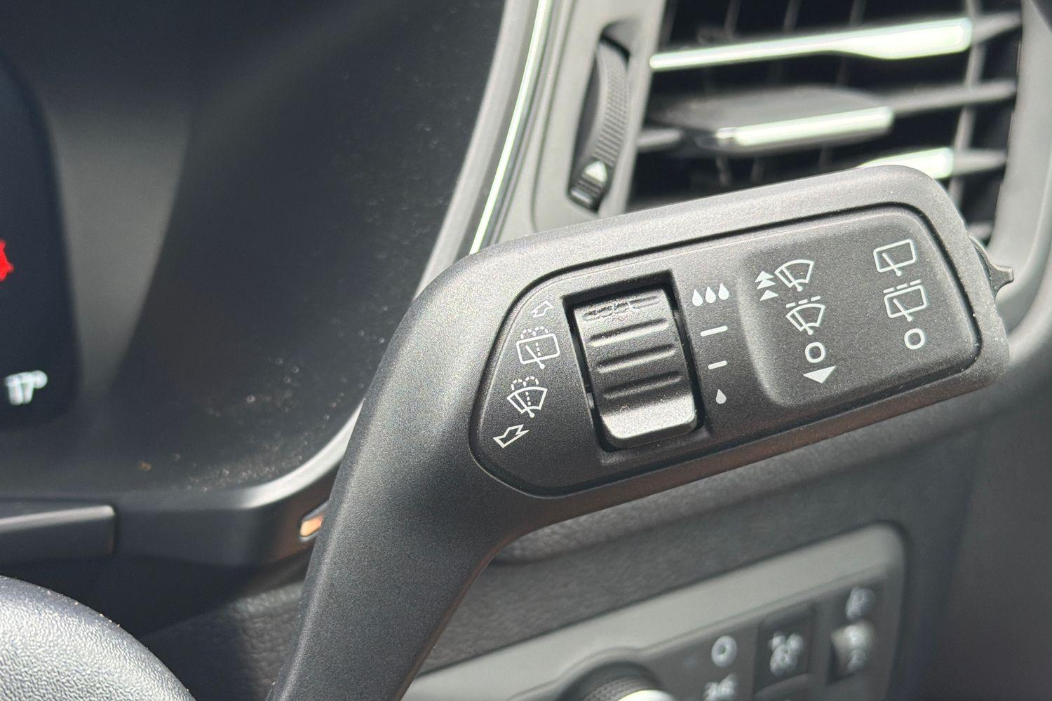 Ford KUGA Photo 14