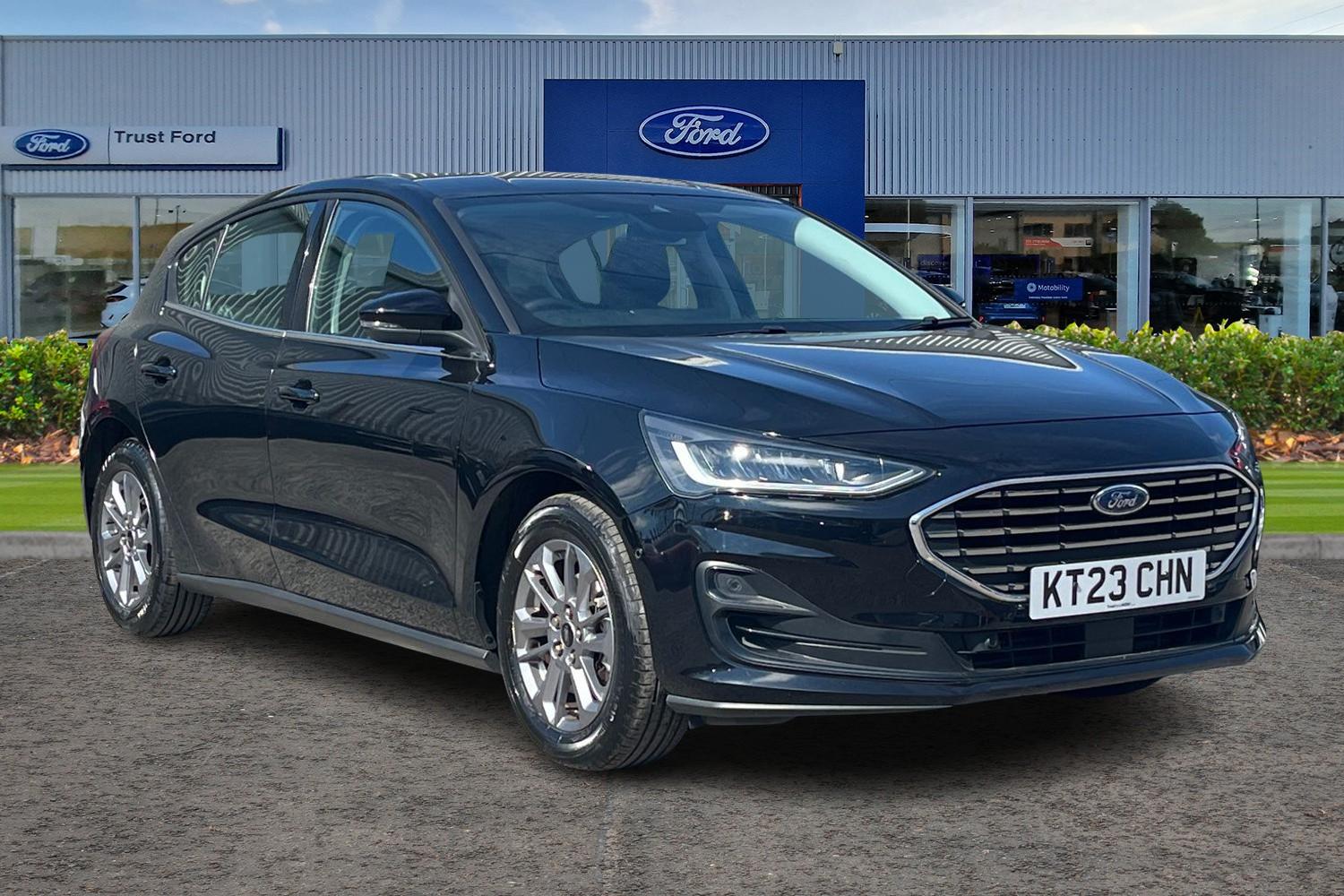 Ford Focus Photo 0