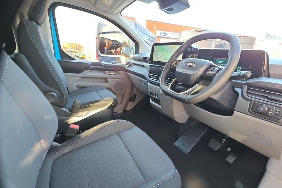 Used Ford TRANSIT CUSTOM WP75OOC 14