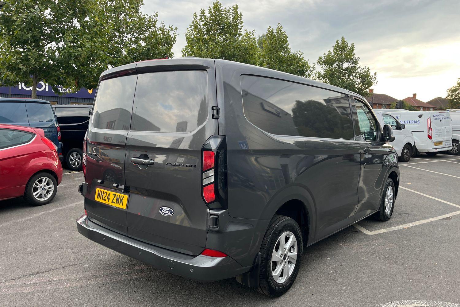 Ford TRANSIT CUSTOM Photo 35