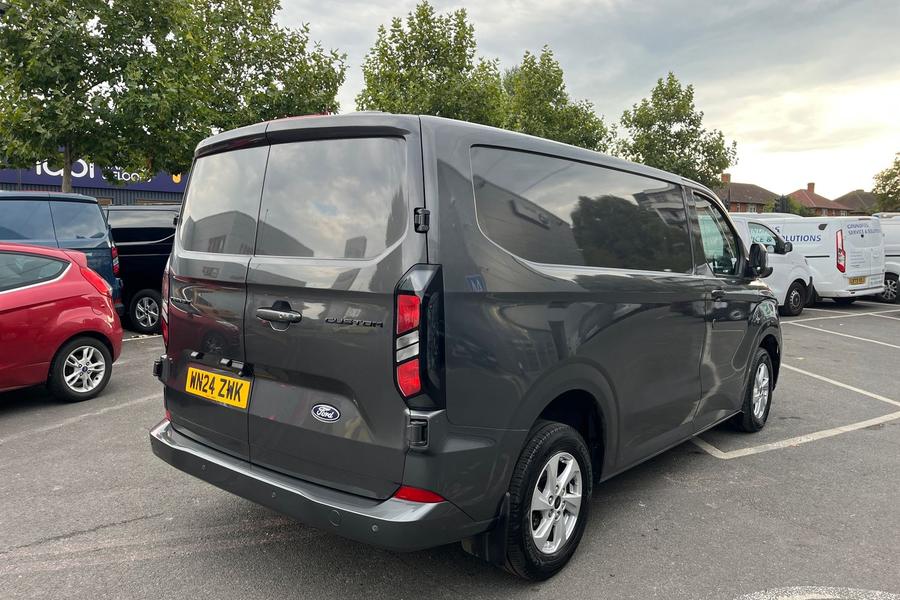 Ford TRANSIT CUSTOM Photo autoimg-395ec4bc1a7ae3da8c4eedb0cf10a5d43cacd71b.jpg