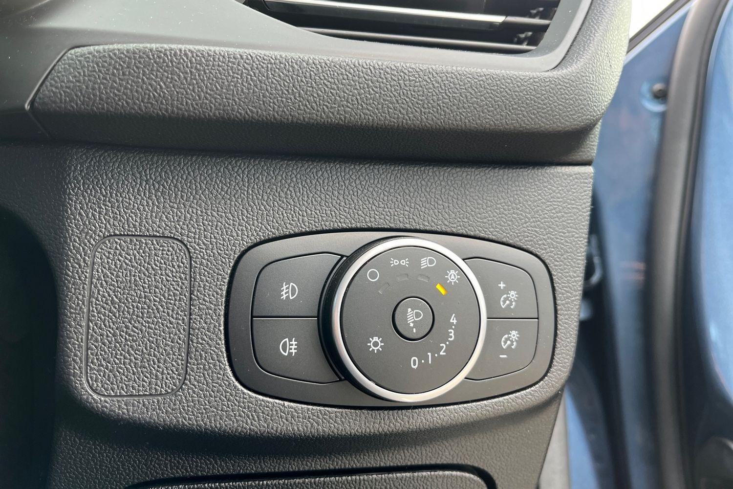 Ford FOCUS Photo 25