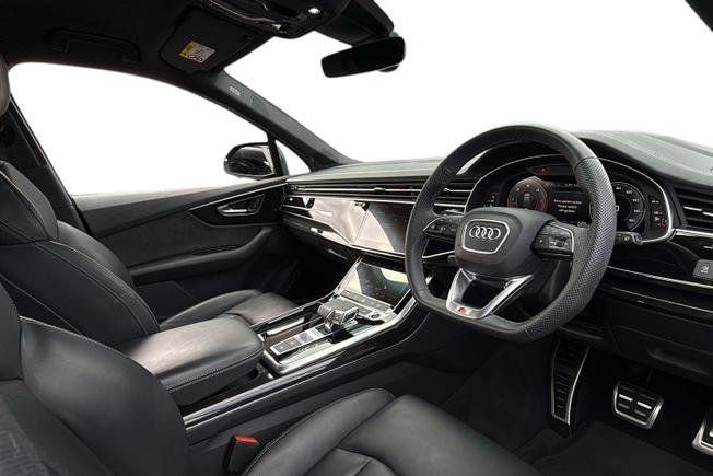 AUDI Q7 Photo 6