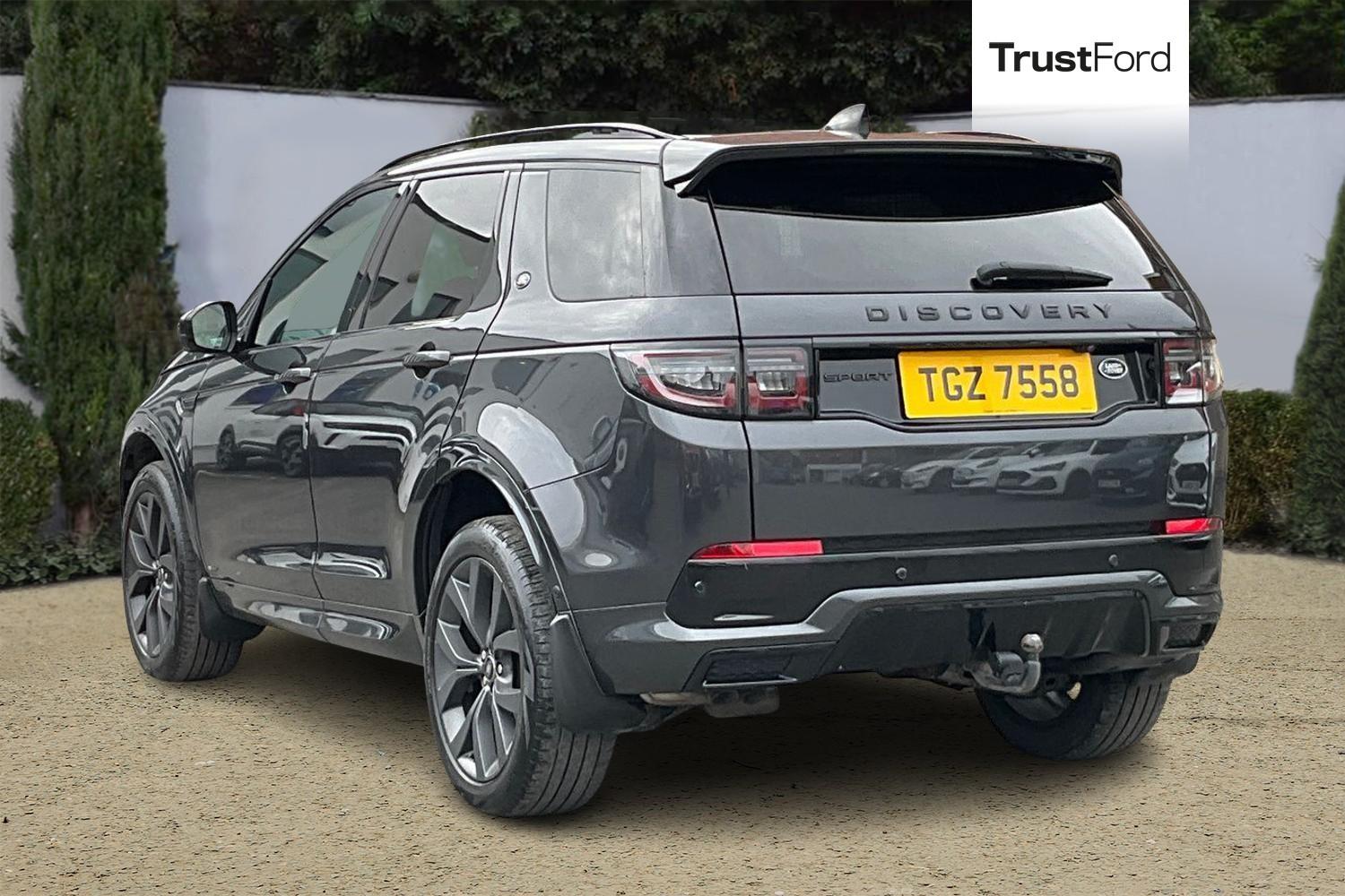 Land Rover Discovery Sport Photo 1