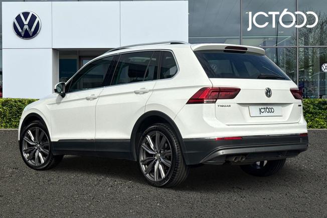 VOLKSWAGEN Tiguan Photo 3