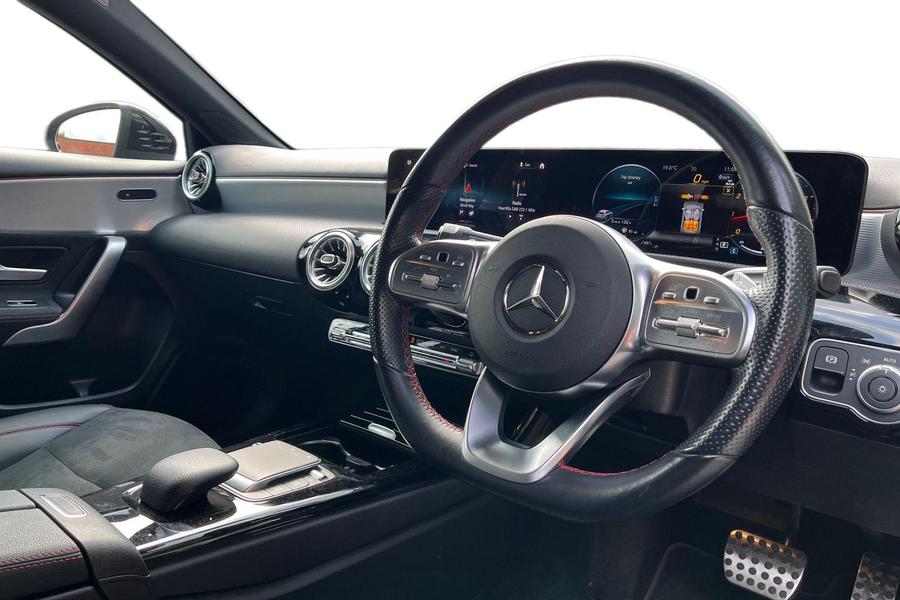 Mercedes-Benz A Class Photo autoimg-39812b172af972b7a1700314d7919f65082155d7.jpg