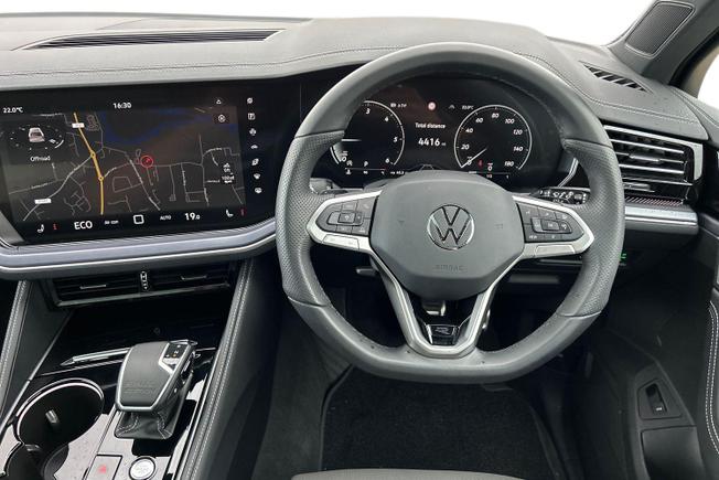 VOLKSWAGEN Touareg Photo 11