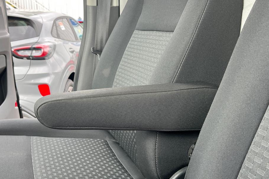 Used Ford E-Transit MC22GZY 32