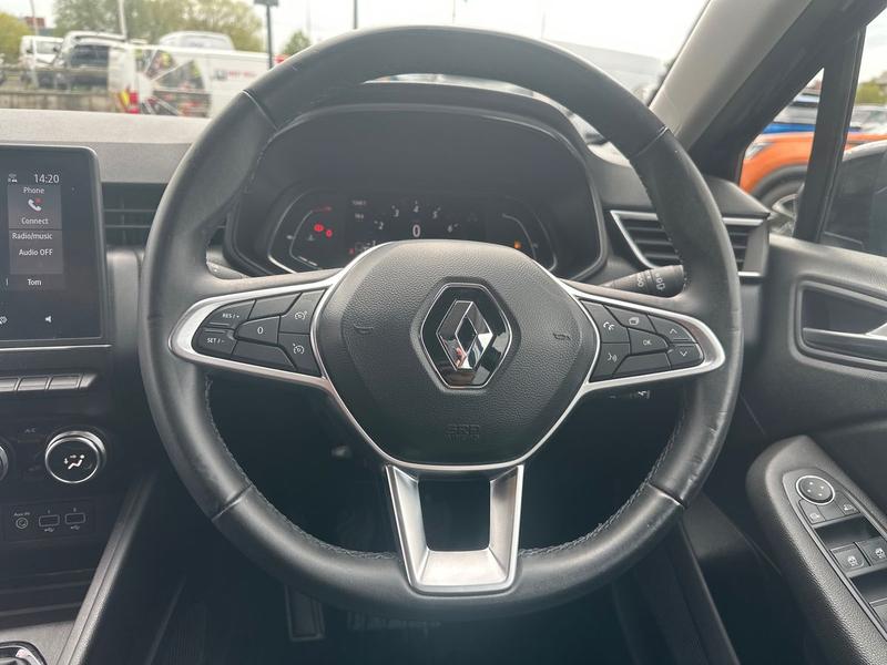 Used Renault Clio PL72FCF 33