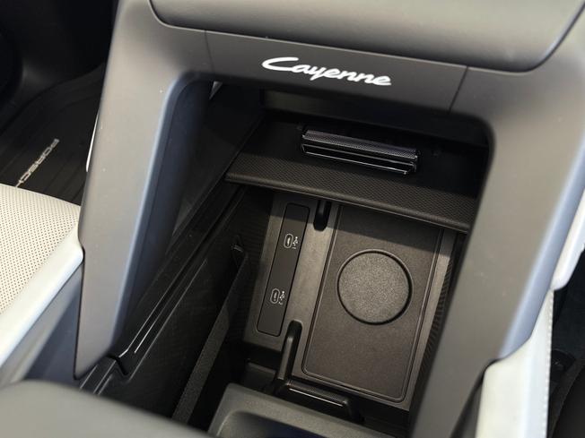 PORSCHE Cayenne Photo 39