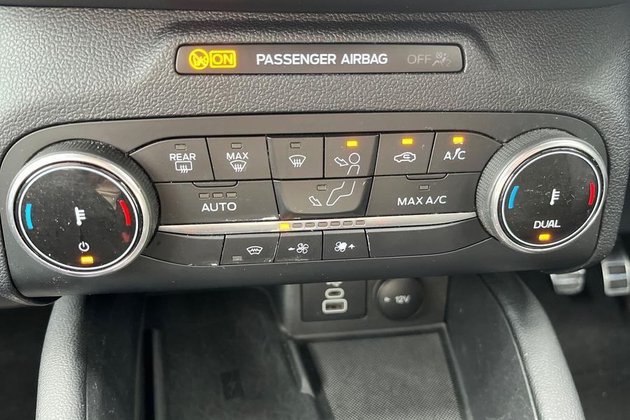 Ford Kuga Photo autoimg-398fa22f526b3d473ef61681322d92bc1e6209e2.jpg