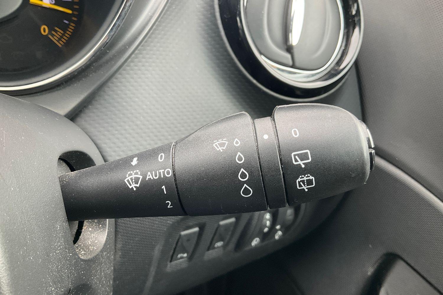Renault CAPTUR Photo 14