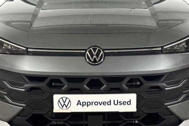 VOLKSWAGEN T-Roc Photo 29