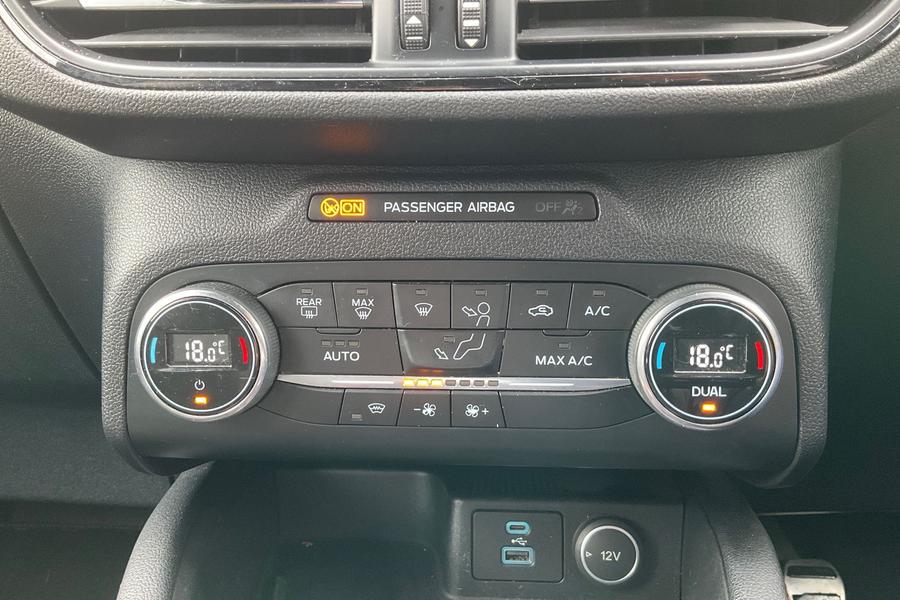 Ford KUGA Photo autoimg-3993d7473599942b078ae08b25814b29a560219f.jpg