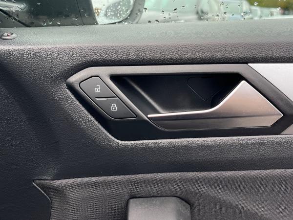 Volkswagen T-Roc Photo autoimg-39944a20290b1461b6203b3eb7d5fdef83f3ea54.jpg
