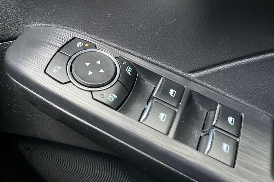 Ford KUGA Photo autoimg-3997a043519b0ac1b2e7db3174506e1e1d04a696.jpg