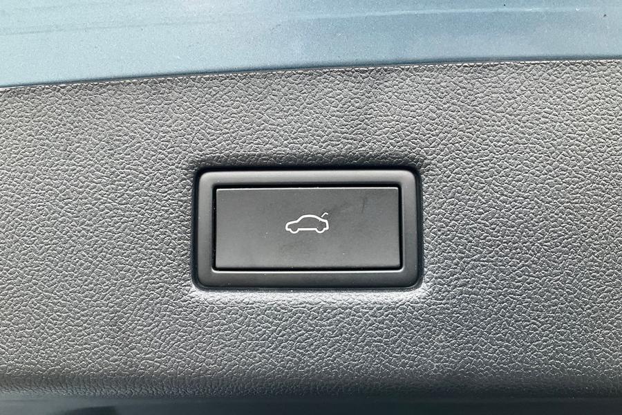 Ford Explorer Photo autoimg-399d9551c54d0d0ebb1c3d7a97a4572e44e84813.jpg