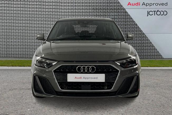 AUDI A1 Photo 8
