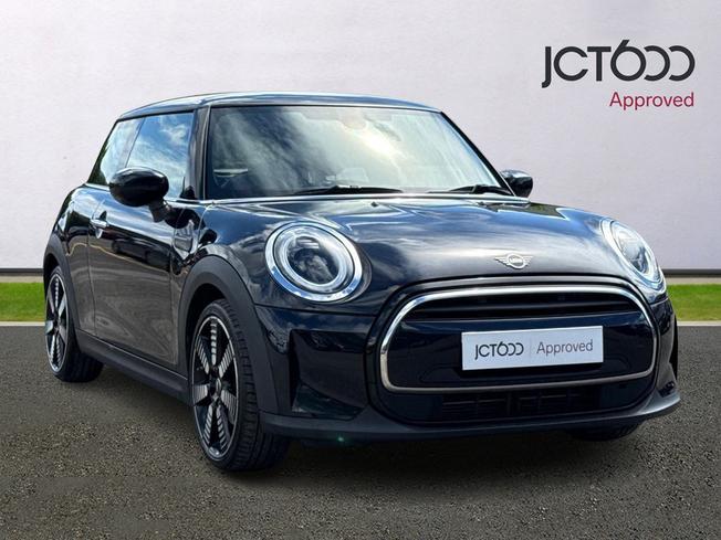 MINI Hatch Photo 1