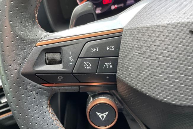 CUPRA Formentor Photo 16