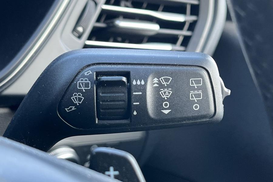 Ford Kuga Photo autoimg-39a103304a93f343dd1f5eccee85d93e20cc0264.jpg