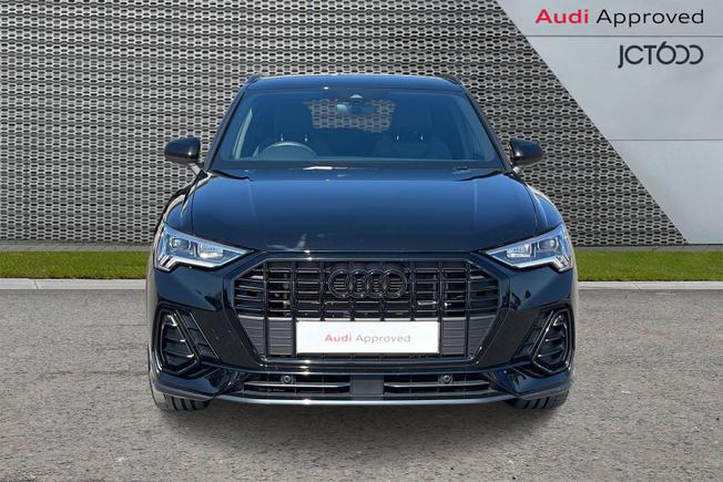 AUDI Q3 Photo 8