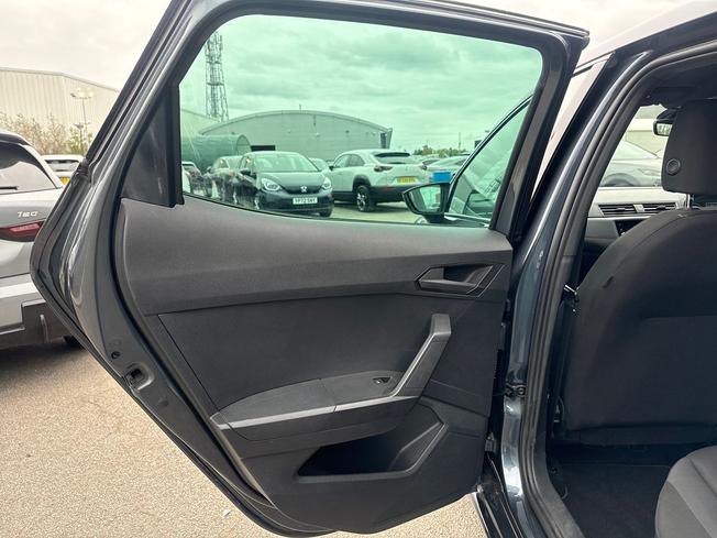 SEAT Ibiza Photo 26