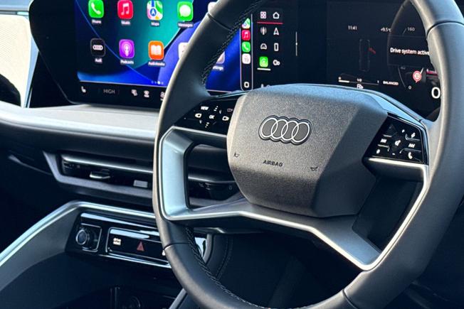 AUDI  Audi Q5 SUV Sport Photo 42