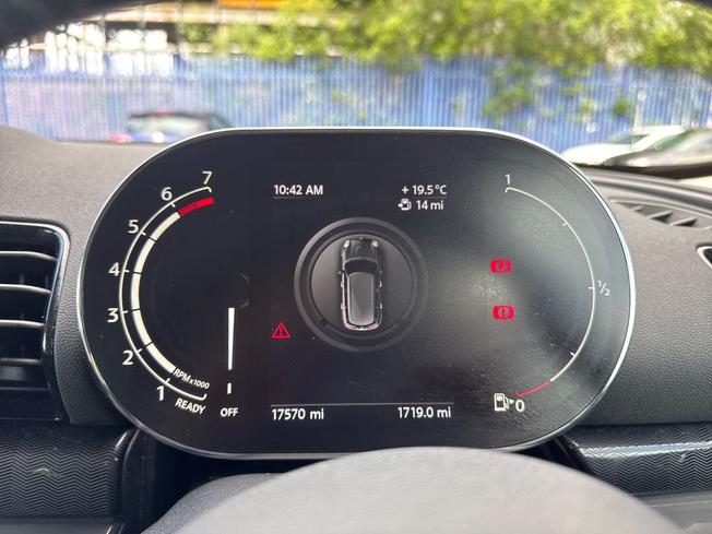 MINI Clubman Photo 15