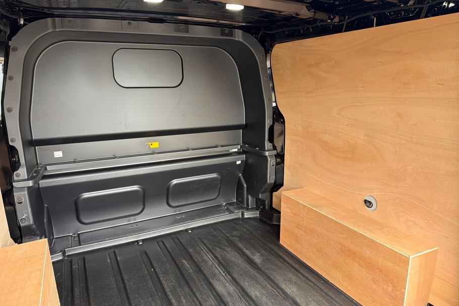 Used Ford TRANSIT CUSTOM MT75FFB 4