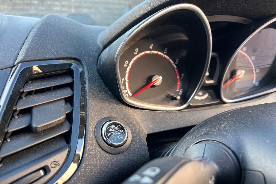 Ford FIESTA Photo autoimg-39a56574f647adeadc1e1ebdbb3174156ea00155.jpg