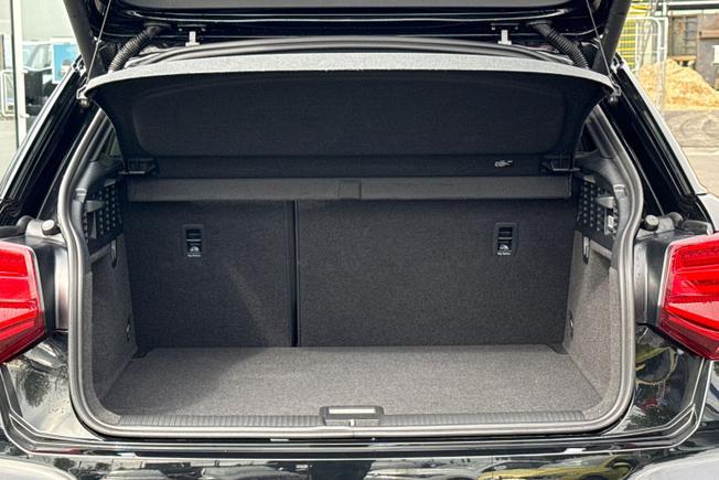 Audi Q2 Photo 12