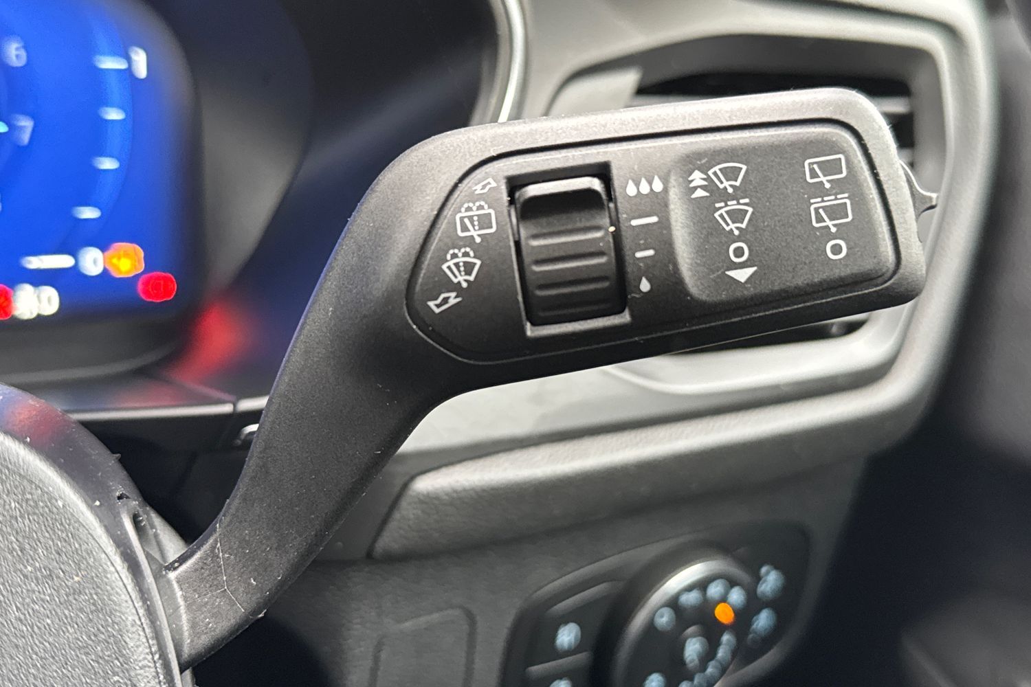 Ford FOCUS Photo 14