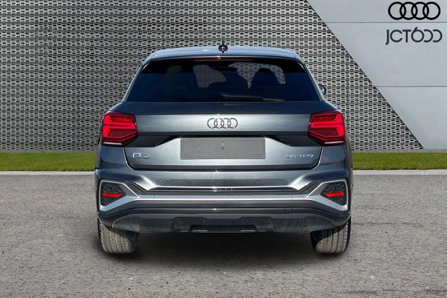 AUDI  Q2  Photo 7