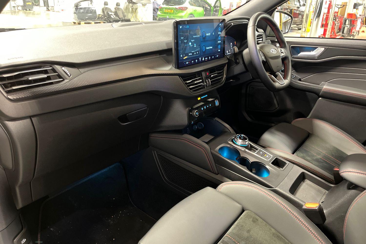 Ford KUGA Photo 17