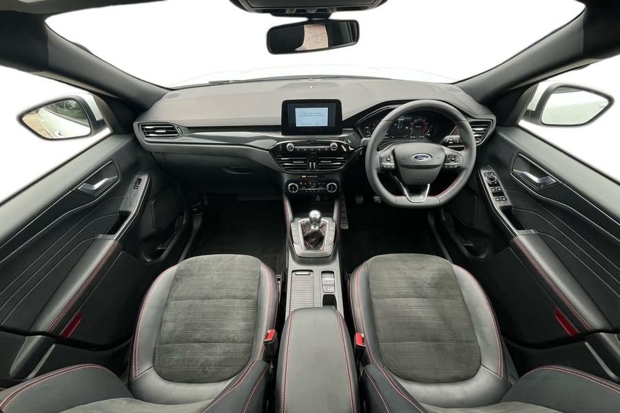 Ford Kuga Photo autoimg-39aef4a195cd3881f2f4eaa4a68d1b70e196c7e8.jpg