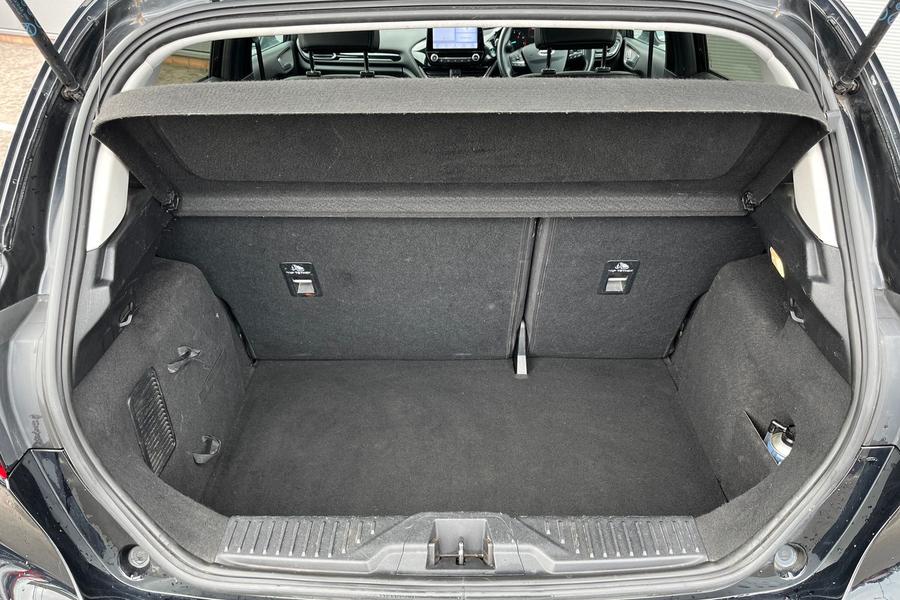 Ford FIESTA Photo autoimg-39b5187d50fdd1b5e2451e73c3ae6851aa0003d2.jpg