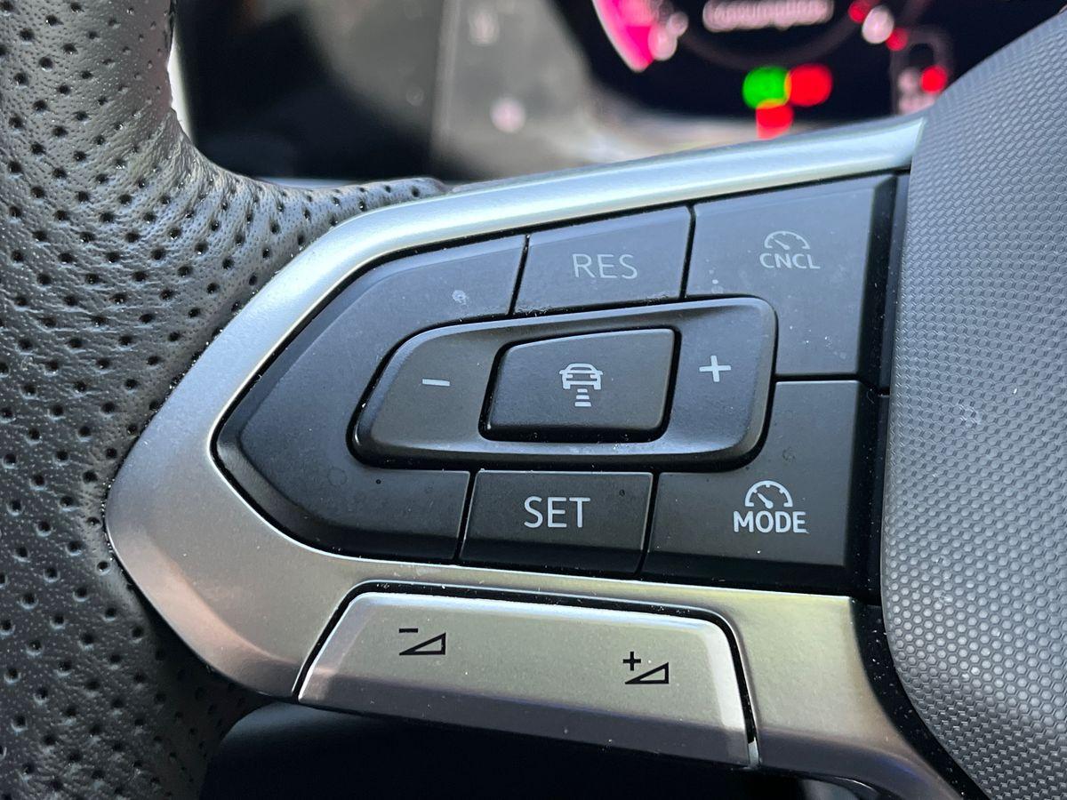 Volkswagen Golf Photo autoimg-39b84b5c8b4cafee83d5f0fb5309f7767fdc45e3.jpg