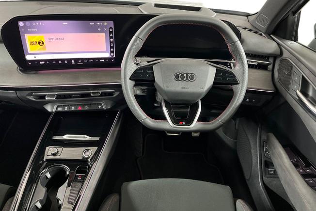 AUDI Q3 Photo 11