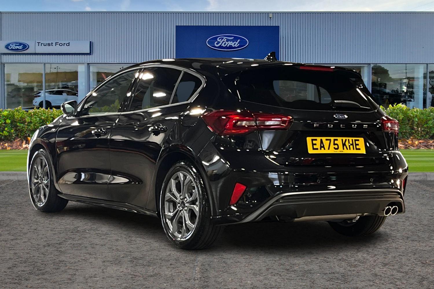 Ford Focus Photo 1