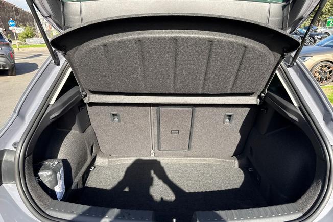 SEAT Leon Photo 12