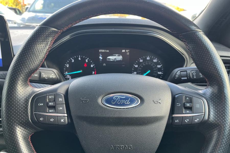 Ford FOCUS Photo autoimg-39c0900e18e5c510e50ac34572739c1fd36ffaa3.jpg