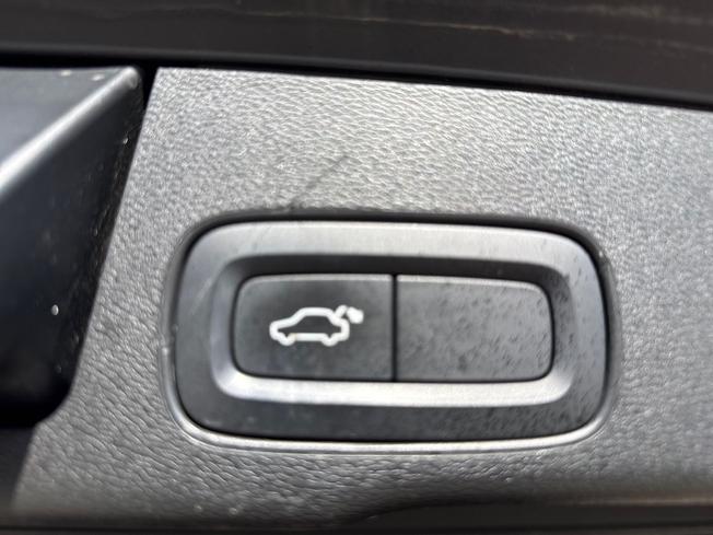 VOLVO XC60 Photo 21