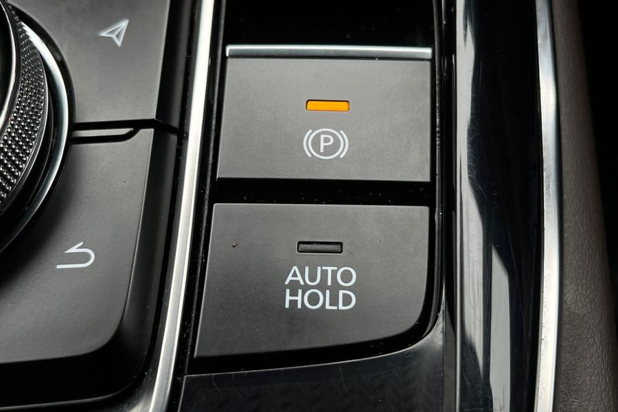 Mazda CX-30 Photo autoimg-39c2f182619cd94f2ac4b6d0a8c192ee2c6d8840.jpg