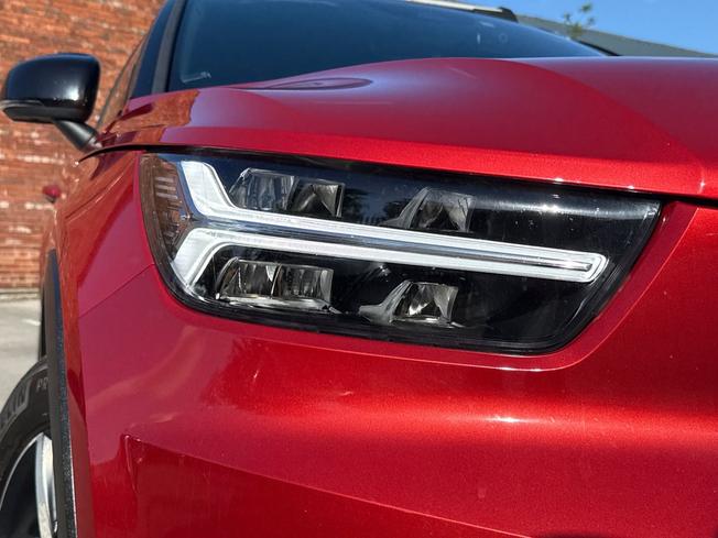 VOLVO Xc40 Photo 19
