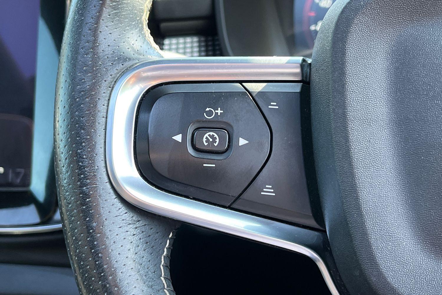 Volvo XC40 Photo 31