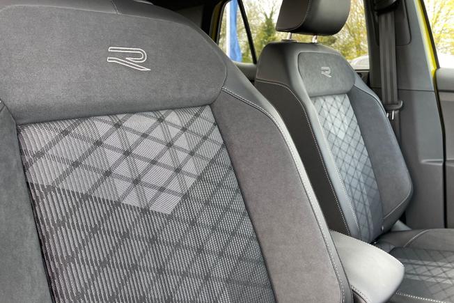 VOLKSWAGEN T-Cross Photo 31