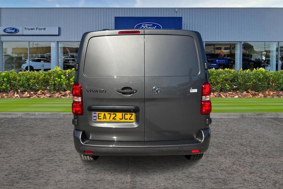Used VAUXHALL VIVARO EA72JCZ 12