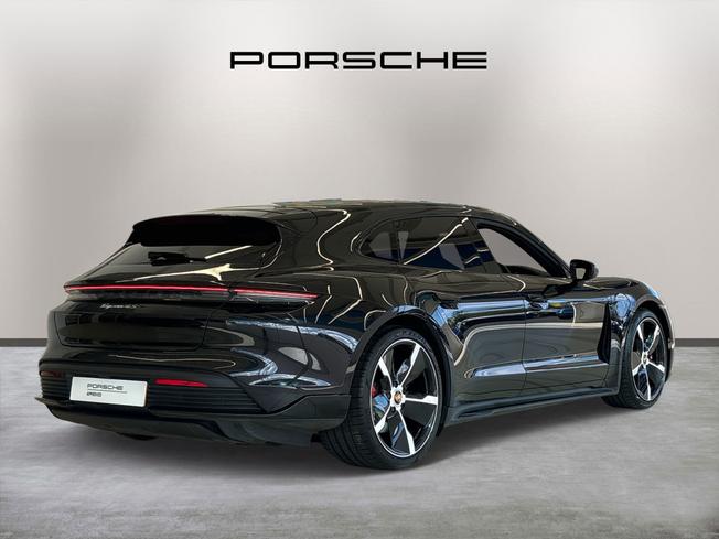 PORSCHE Taycan Photo 7