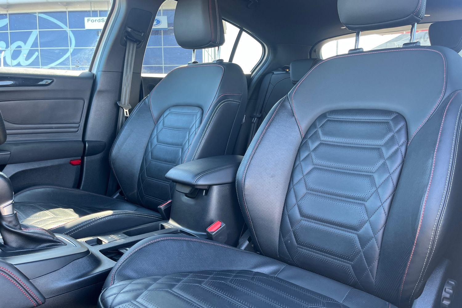 Ford FOCUS Photo 18